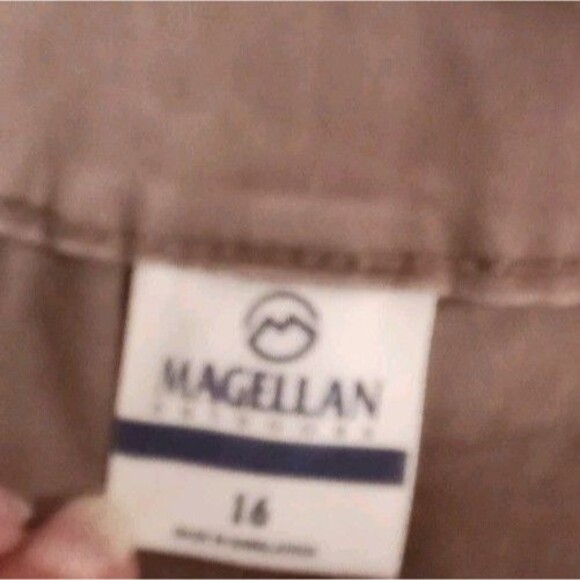 Women's Magellan‎ Brown Shorts Adjustable Length Size 16 - Picture 15 of 16